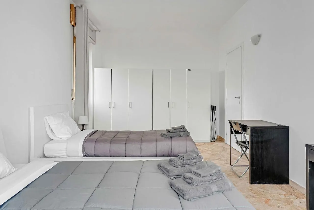 Cav9 - Large Apartment With Panoramic View - Milan Italy