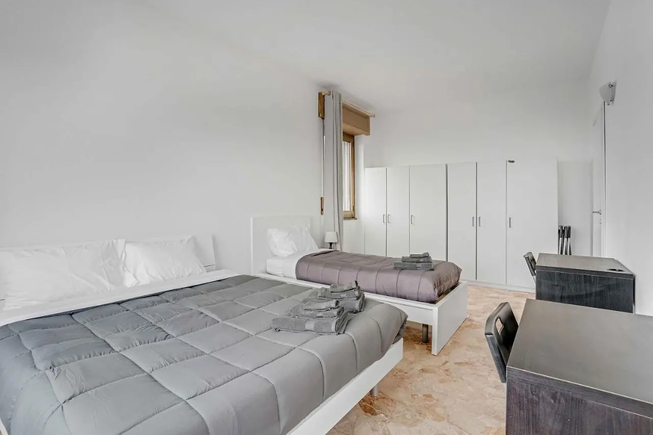 Cav9 - Large Apartment With Panoramic View - Milan Italy
