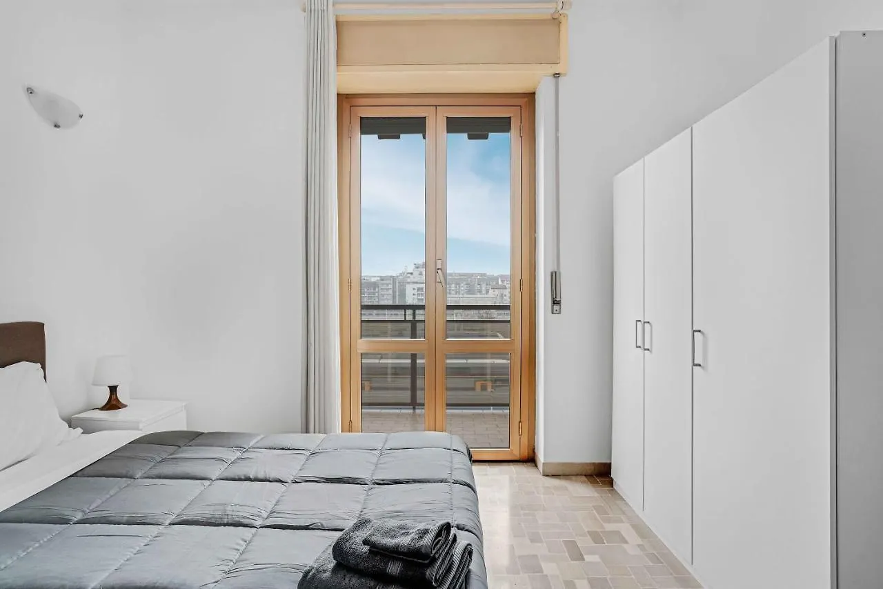 Cav9 - Large Apartment With Panoramic View - Milan